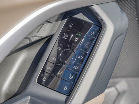 New 2025 Audi Q5 Premium Plus image 16