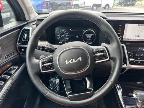 Used 2022 Kia Sorento SX Prestige w/ Rust Color Package AWD/4WD image 29