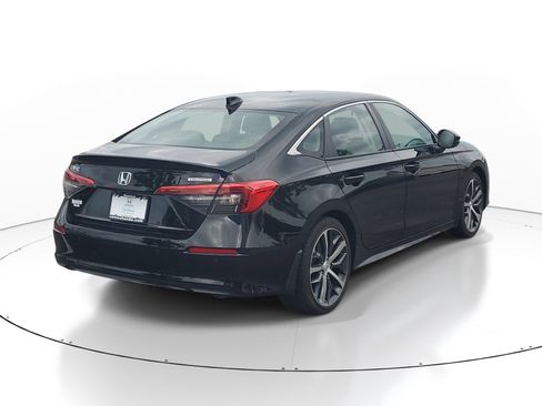Used 2024 Honda Civic Touring image 6