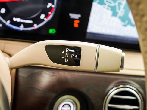 Used 2019 Mercedes-Benz S 63 AMG S 4MATIC Sedan image 38