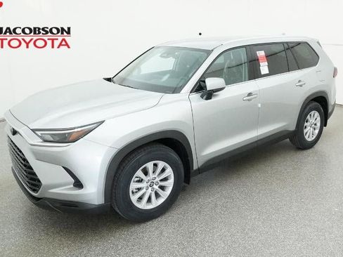 New 2026 Toyota Grand Highlander XLE image 1