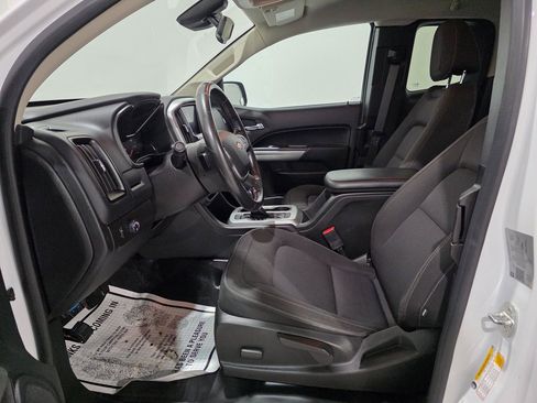 Used 2022 Chevrolet Colorado LT w/ Fleet Safety Package image 15