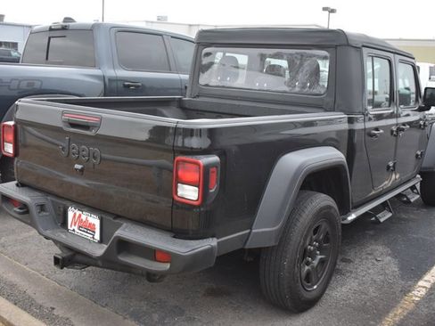 Used 2023 Jeep Gladiator Sport image 4