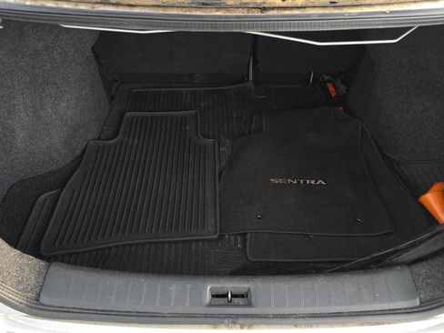 Used 2013 Nissan Sentra SL w/ Leather Pkg image 13