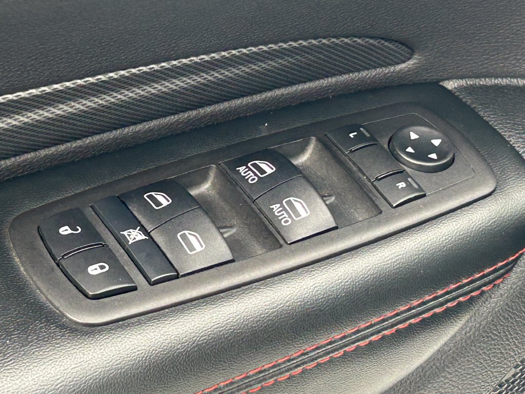 Used 2025 Dodge Durango GT AWD/4WD image 27