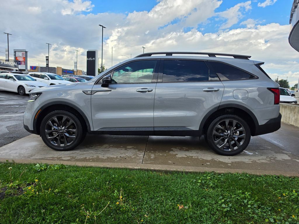Certified 2023 Kia Sorento SX Prestige AWD/4WD image 8