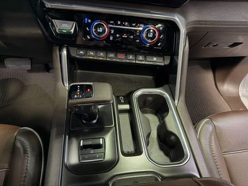 Used 2023 GMC Sierra 1500 Denali AWD/4WD image 23