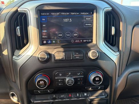 Certified 2022 Chevrolet Silverado 1500 LT image 21