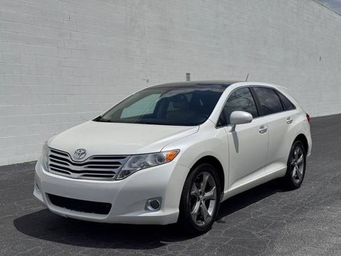 Used 2011 Toyota Venza w/ Premium Pkg #2 FWD image 4