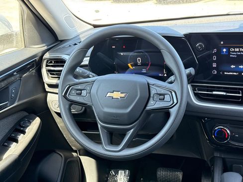 New 2026 Chevrolet TrailBlazer LT w/ Driver Confidence Package FWD image 14