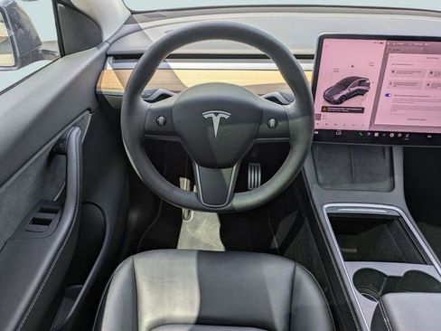 Used 2022 Tesla Model Y Performance AWD/4WD image 18