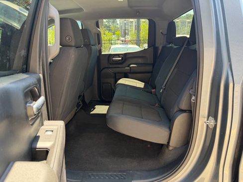 Used 2020 Chevrolet Silverado 1500 Custom w/ Custom Value Package RWD image 5