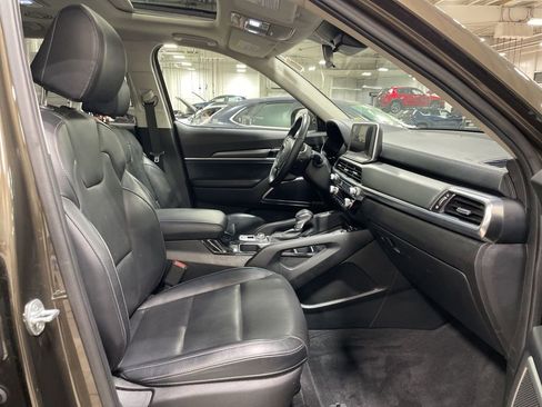 Certified 2022 Kia Telluride S image 14