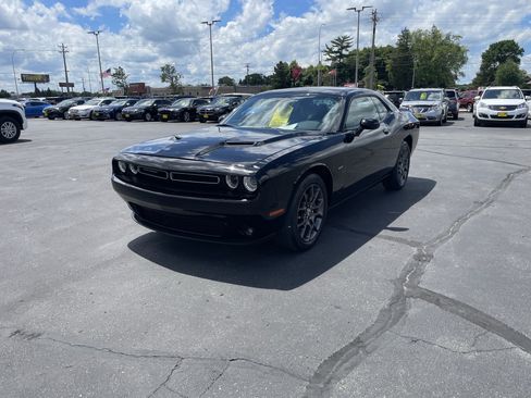 Used 2018 Dodge Challenger GT w/ Driver Convenience Group AWD/4WD image 4
