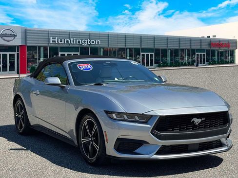 Used 2024 Ford Mustang Premium RWD image 4