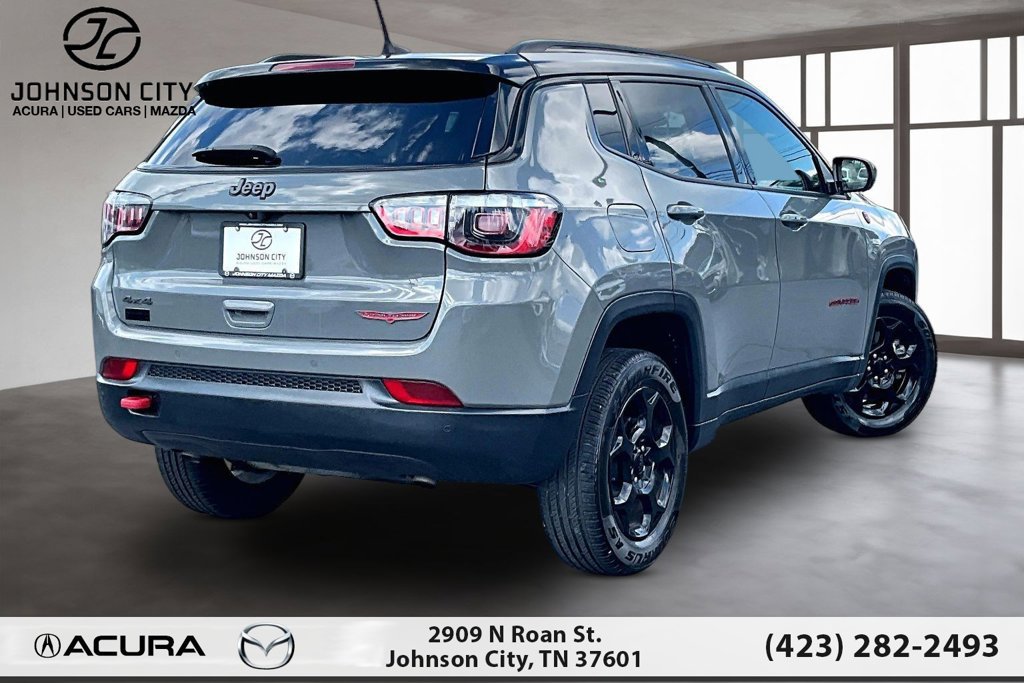 Used 2023 Jeep Compass Trailhawk AWD/4WD image 2