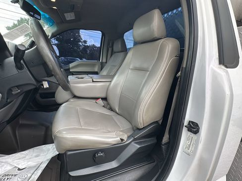 Used 2019 Ford F550 2WD Regular Cab Super Duty image 16