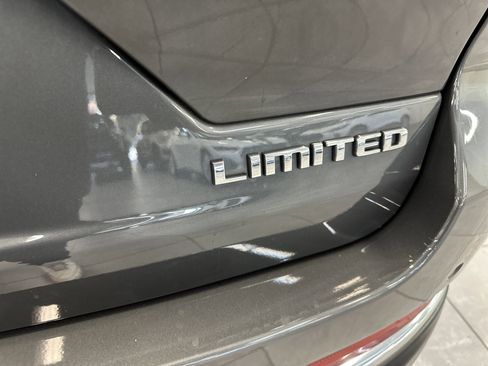 Used 2022 Jeep Grand Cherokee Limited w/ Trailer Tow Prep Group (B) image 10