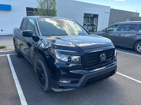 Used 2023 Honda Ridgeline Black Edition image 2