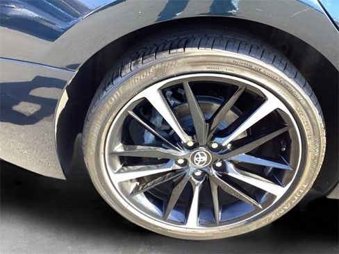 Used 2020 Toyota Camry XSE image 11