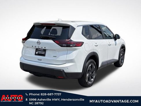 Used 2025 Nissan Rogue SV AWD/4WD image 4