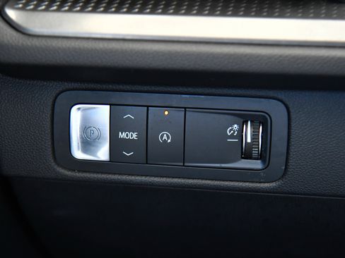 Used 2024 Chevrolet Traverse LT FWD image 41