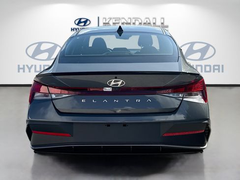 New 2026 Hyundai Elantra Sport image 5