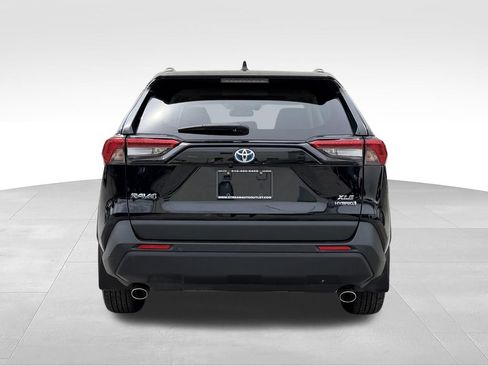 Used 2023 Toyota RAV4 XLE w/ Convenience Package AWD/4WD image 6