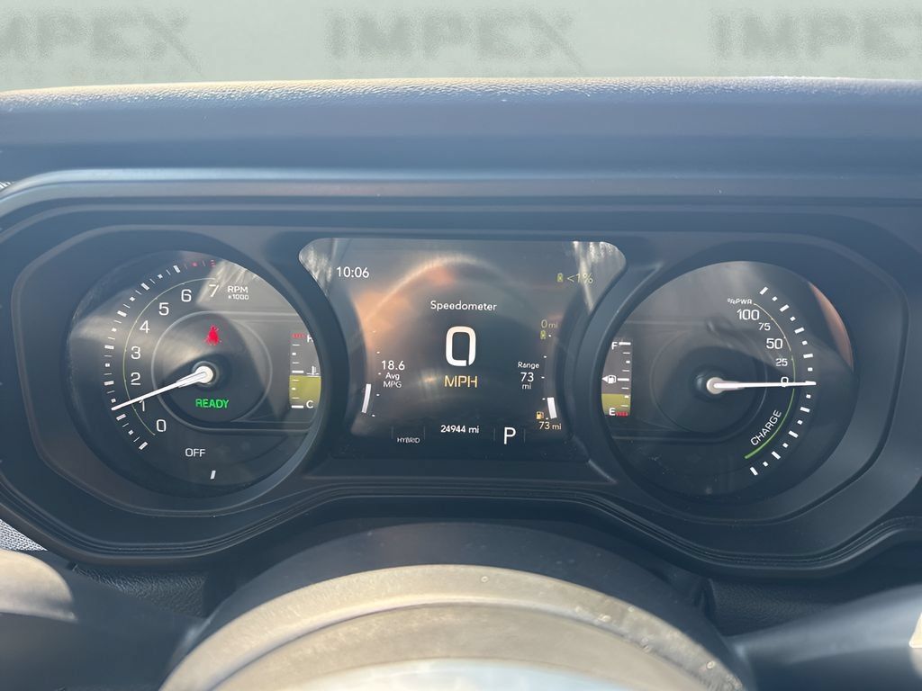 Used 2025 Jeep Wrangler Unlimited Sahara w/ Safety Group AWD/4WD image 23
