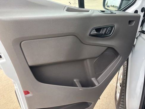 Used 2024 Ford Transit 350 XLT RWD image 3