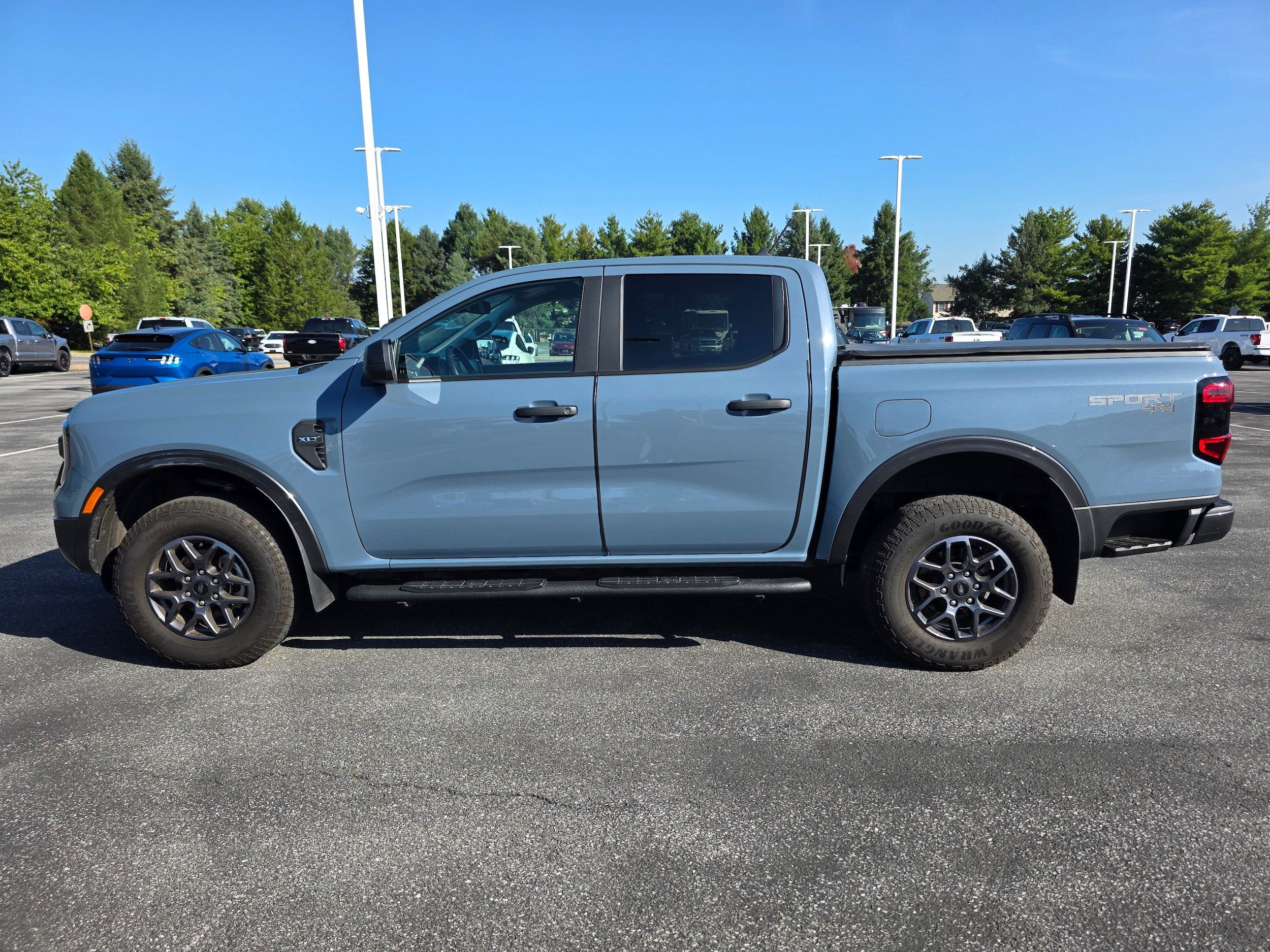 Used 2024 Ford Ranger XLT w/ Trailer Tow Package AWD/4WD image 2