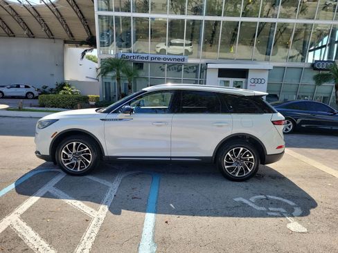 Used 2020 Lincoln Corsair FWD w/ Equipment Group 101A image 5