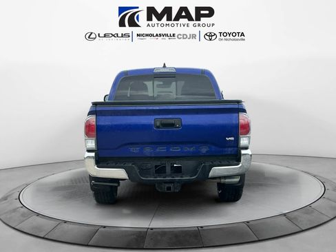 Used 2023 Toyota Tacoma TRD Off-Road image 4