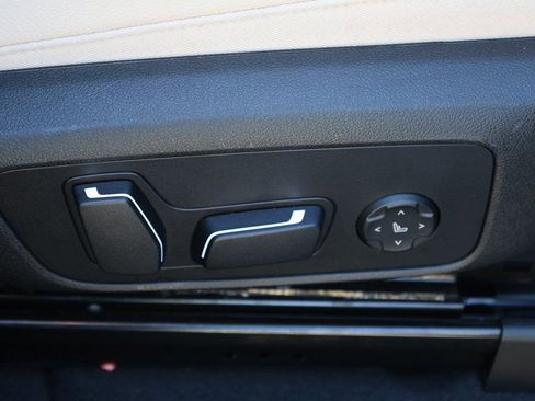 Used 2025 BMW X4 xDrive30i image 23