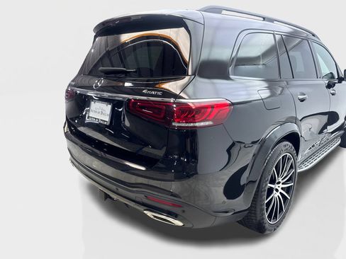 Used 2023 Mercedes-Benz GLS 580 4MATIC image 18