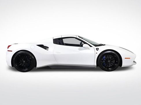 Used 2018 Ferrari 488 Spider RWD image 8