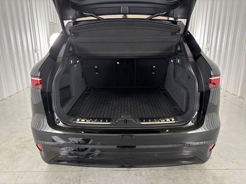 Used 2026 Jaguar F-PACE R-Dynamic S image 28
