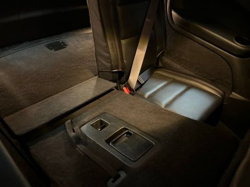 Used 2024 Dodge Durango GT RWD image 17