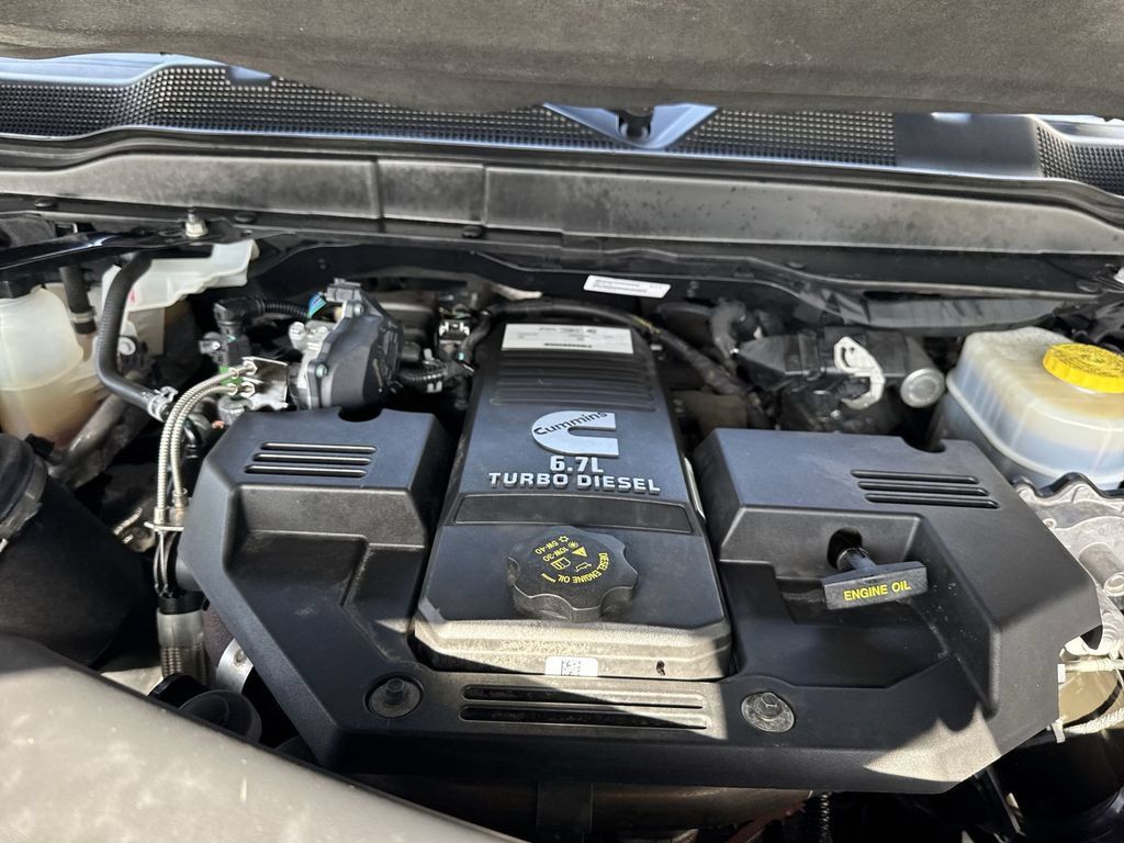 Used 2022 RAM 2500 Limited AWD/4WD image 56