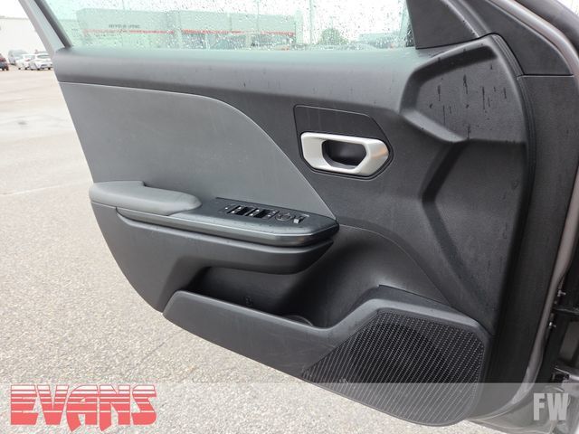 Used 2025 Kia K4 FWD image 17