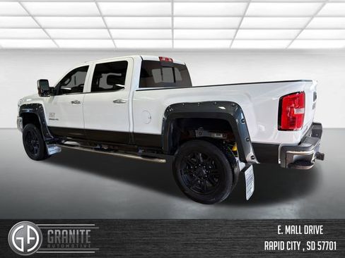 Used 2017 GMC Sierra 2500 SLT w/ Duramax Plus Package image 3