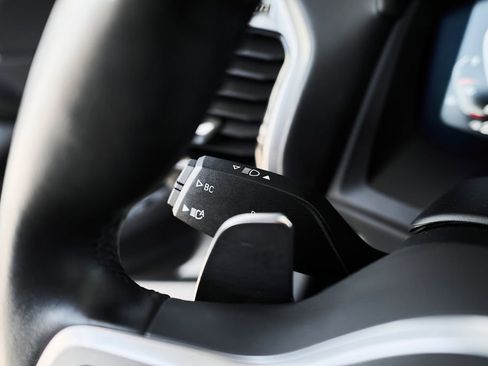 Used 2025 BMW 840i Convertible w/ Comfort Seating Package RWD image 18