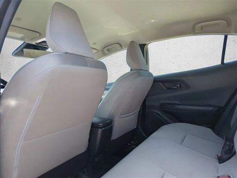 Used 2024 Toyota Prius LE FWD image 17