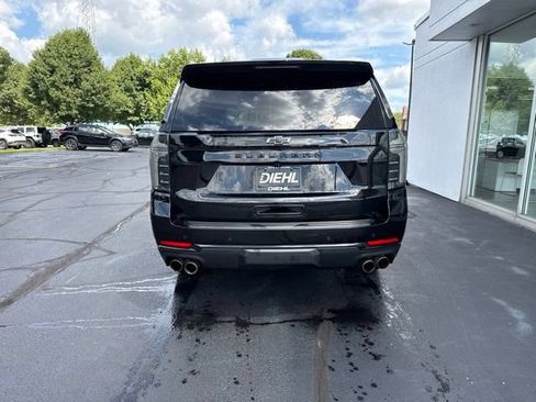Used 2025 Chevrolet Suburban Z71 w/ Z71 Off-Road Package AWD/4WD image 6