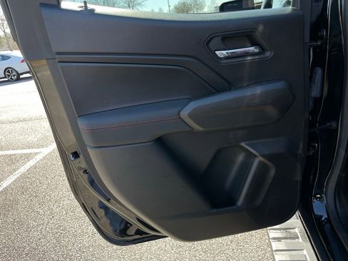 Used 2023 Chevrolet Colorado Z71 w/ Z71 Convenience Package 2 image 38