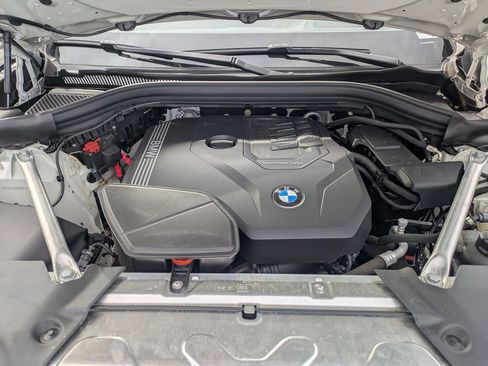 Used 2025 BMW X4 xDrive30i AWD/4WD image 10