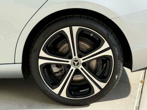 Used 2023 Mercedes-Benz C 300 Sedan image 19