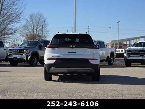 Used 2023 Chevrolet Bolt EUV Premier w/ Sun & Sound Package image 6