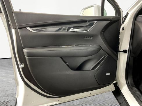 Used 2020 Cadillac XT5 Premium Luxury FWD image 20