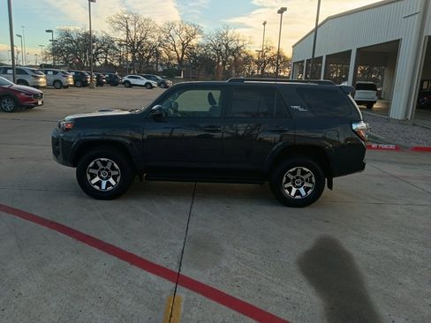 Used 2024 Toyota 4Runner TRD Off-Road image 4